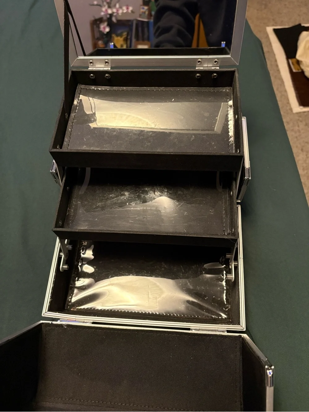 Holographic Pyramid Makeup Train Case - Iridescent Pink
